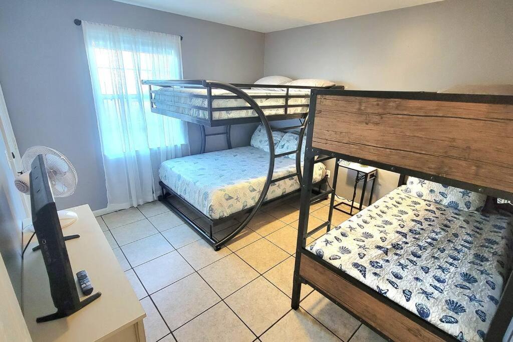 Alpha Retreats Appartamento Panama City Beach Esterno foto